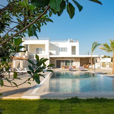 Villa Pnoe Seaside 卡拉马基 外观 照片