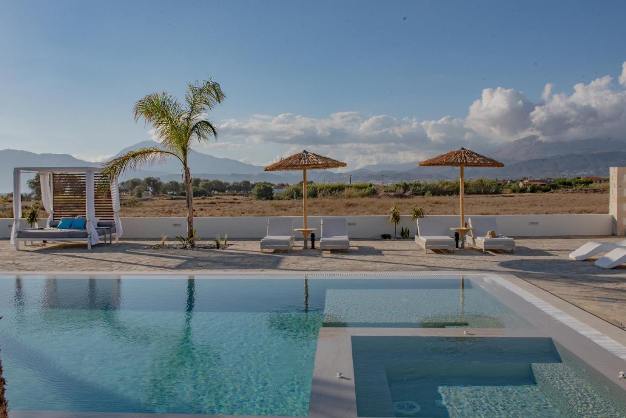 Villa Pnoe Seaside 卡拉马基 外观 照片