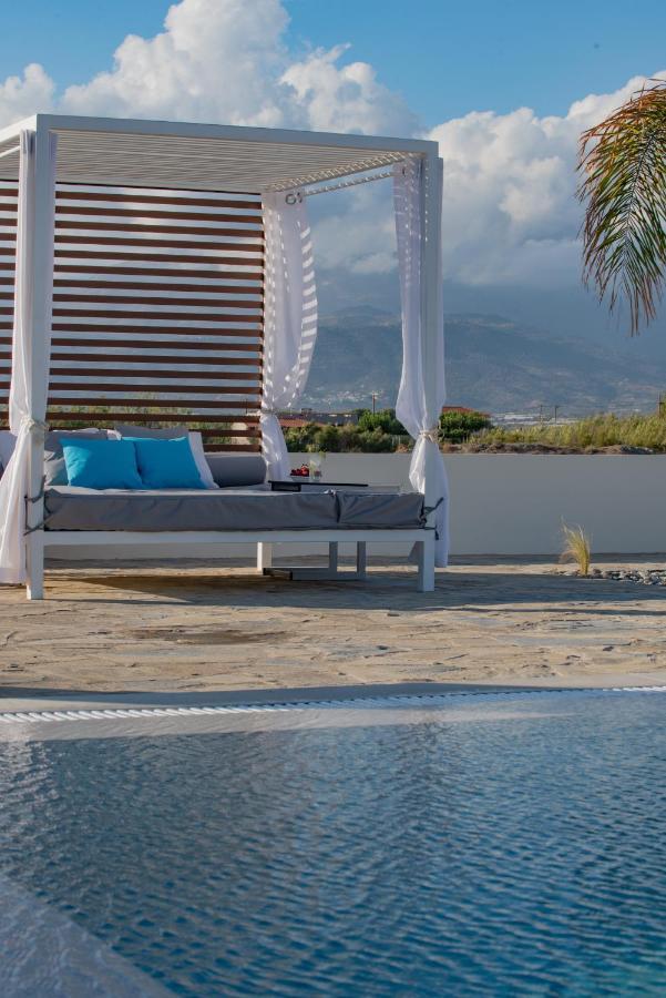 Villa Pnoe Seaside 卡拉马基 外观 照片