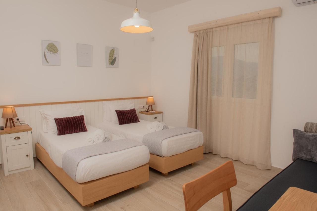 Villa Pnoe Seaside 卡拉马基 外观 照片